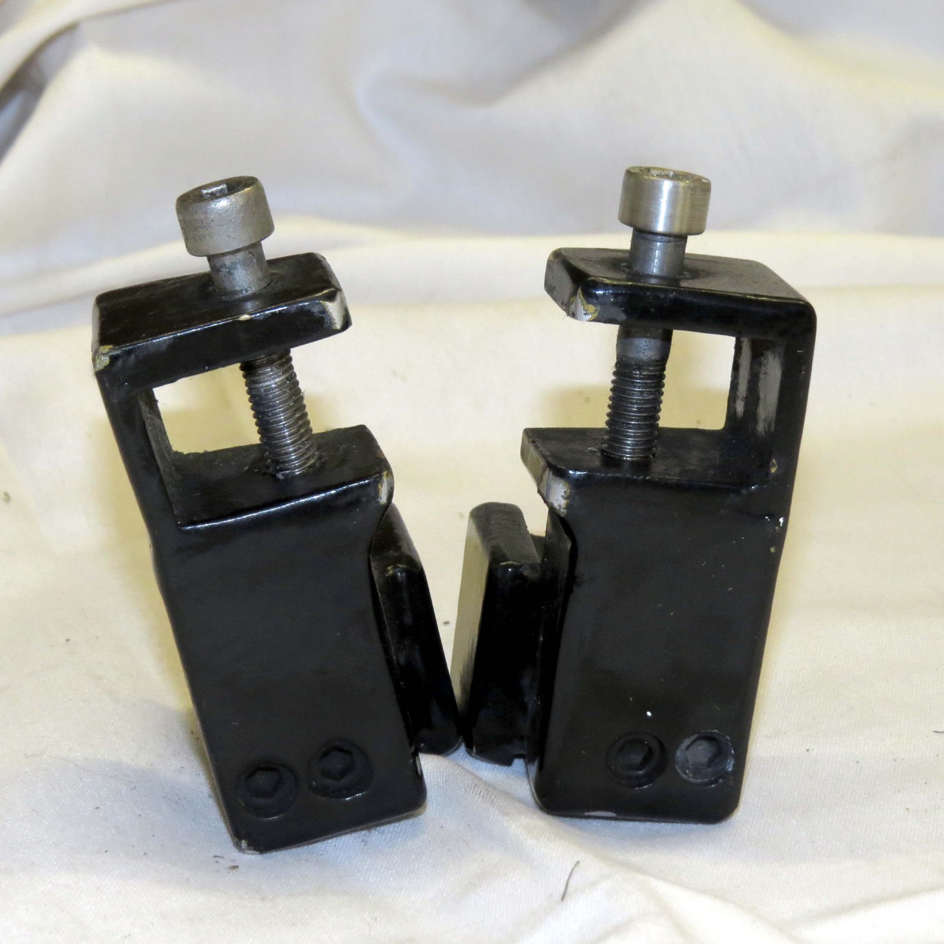 TTSE Rear foot peg lowering bracket Items for Sale Triumph Trophy